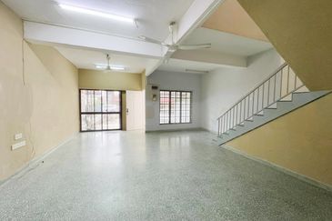 [FREEHOLD 20X80] Banting Taman Gembira Double Storey 