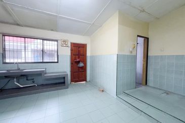 [FREEHOLD 20X80] Banting Taman Gembira Double Storey 