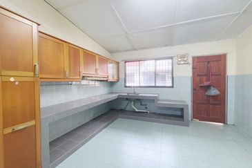 [FREEHOLD 20X80] Banting Taman Gembira Double Storey 