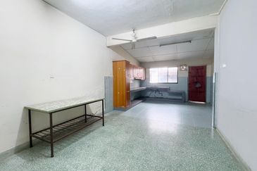 [FREEHOLD 20X80] Banting Taman Gembira Double Storey 