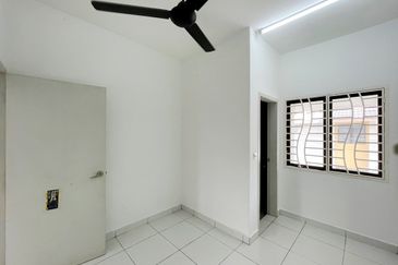 [FREEHOLD] Banting Bandar Mahkota Double Storey Terrace
