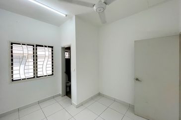 [FREEHOLD] Banting Bandar Mahkota Double Storey Terrace