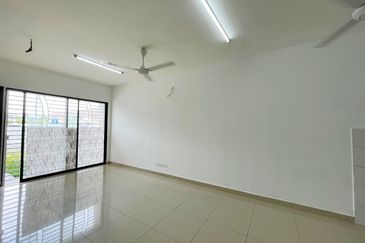 [FREEHOLD] Banting Bandar Mahkota Double Storey Terrace