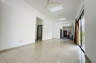 [END LOT Extra 10ft Land] Banting Bandar Mahkota Single Storey Terrace