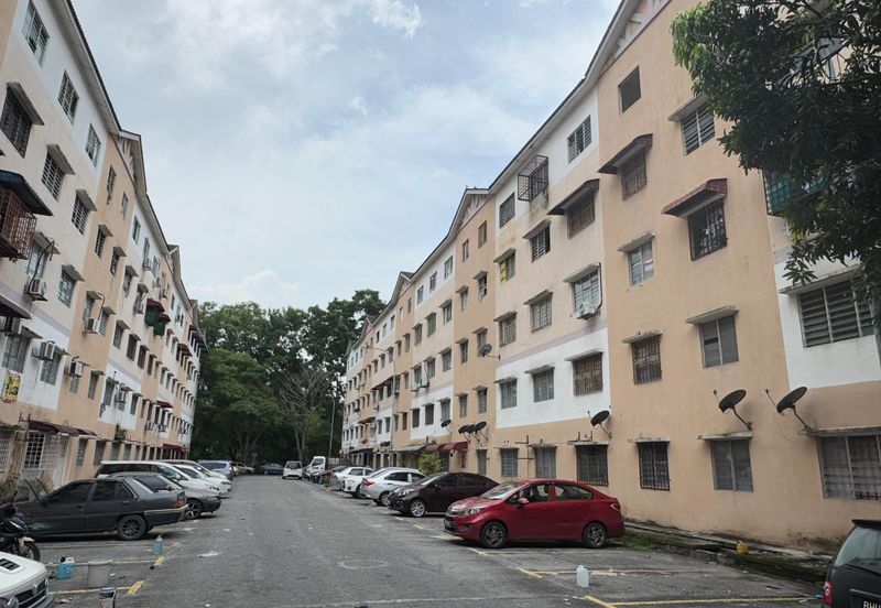 [1ST FLOOR] Klang Bandar Bukit Tinggi Low Cost Pangsapuri Flat