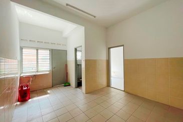 [FREEHOLD] Telok Panglima Garang Taman Jaya Utama Double Storey