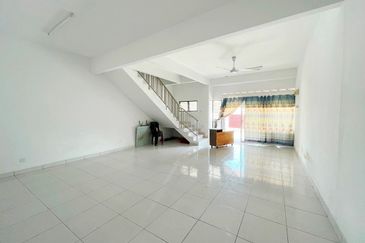 [FREEHOLD] Telok Panglima Garang Taman Jaya Utama Double Storey