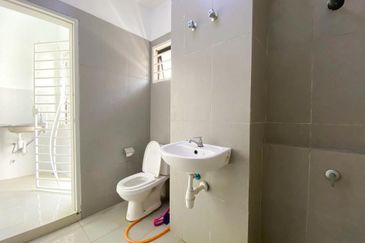 [GOOG DEAL] Banting Bandar Mahkota Double Storey Terrace