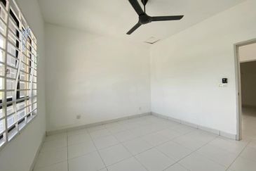 [GOOG DEAL] Banting Bandar Mahkota Double Storey Terrace