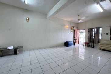 [FACING FIELD] Klang Taman Bayu Perdana Double Storey Terrace 
