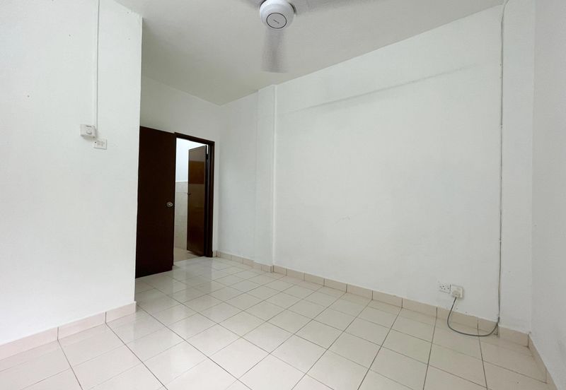 [GROUND FLOOR] Klang Bandar Bukit Tinggi Tropika Apartment 