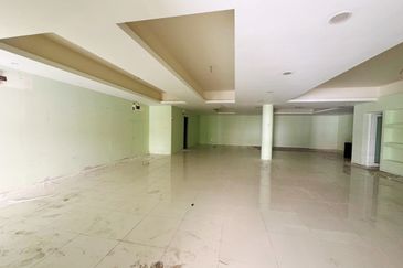 [ROAD FRONTAGE] 4 Storey Corner Commercial Building Office Shop