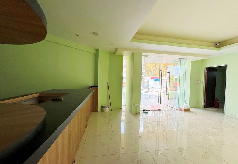 [ROAD FRONTAGE] 4 Storey Corner Commercial Building Office Shop