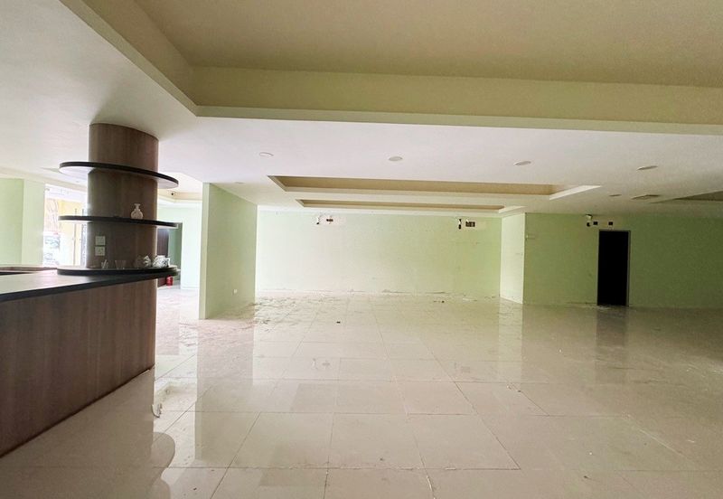 [ROAD FRONTAGE] 4 Storey Corner Commercial Building Office Shop