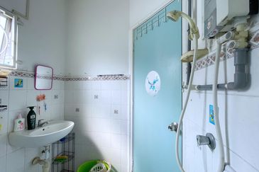 [CORNER] Klang Taman Sentosa Double Storey NO FLOOD