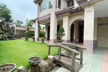 [CORNER BUNGALOW] Klang Bandar Baru Double Storey Bungalow