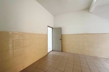 [FREEHOLD] Double Storey Taman Jaya Utama Telok Panglima Garang