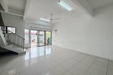 [FREEHOLD] Double Storey Taman Jaya Utama Telok Panglima Garang