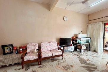 [FREEHOLD] Telok Panglima Garang Taman Dato Hormat Single Storey Terrace