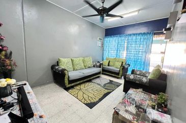 [CORNER 30X70] Banting Taman Sri Putra Single Storey extra 10ft Land