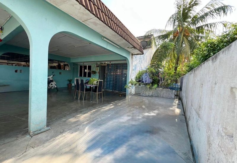 [CORNER 30X70] Banting Taman Sri Putra Single Storey extra 10ft Land