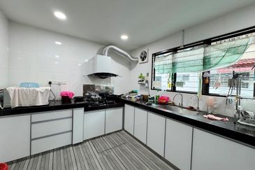 [END LOT 20X80] Klang Taman Palm Grove Double Storey Terrace House