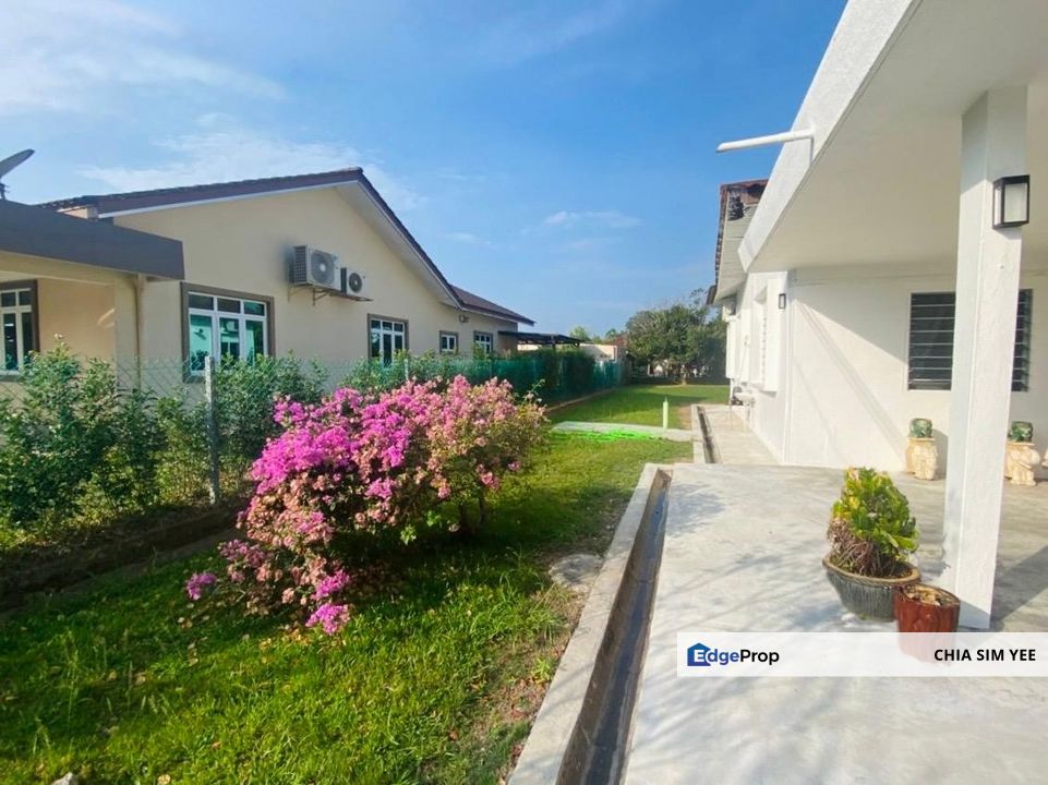 [BUNGALOW] Banting Taman Seri Telok Datok Single Storey Bungalow, Selangor, Banting