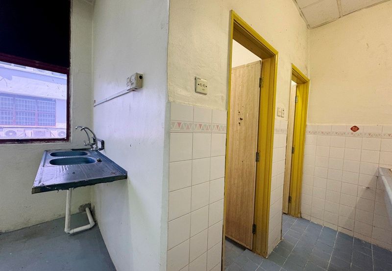 [FACING MAIN ROAD] Klang Bandar Baru Office 1st Floor