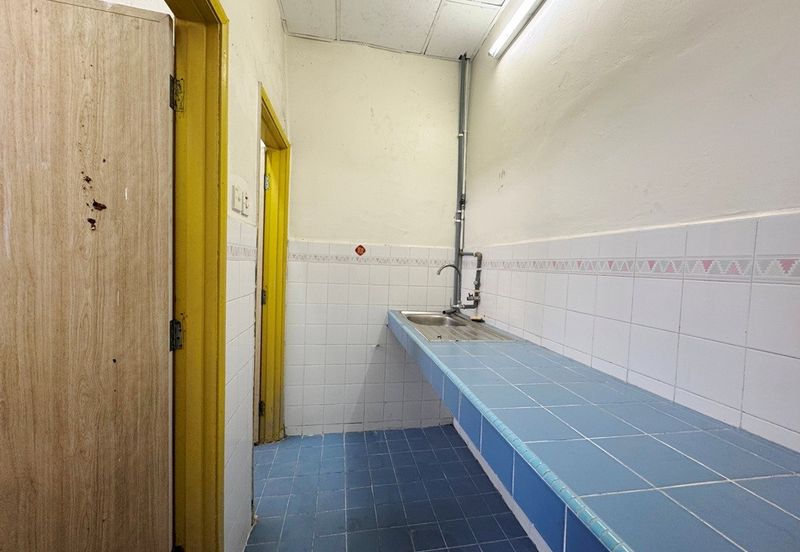 [FACING MAIN ROAD] Klang Bandar Baru Office 1st Floor