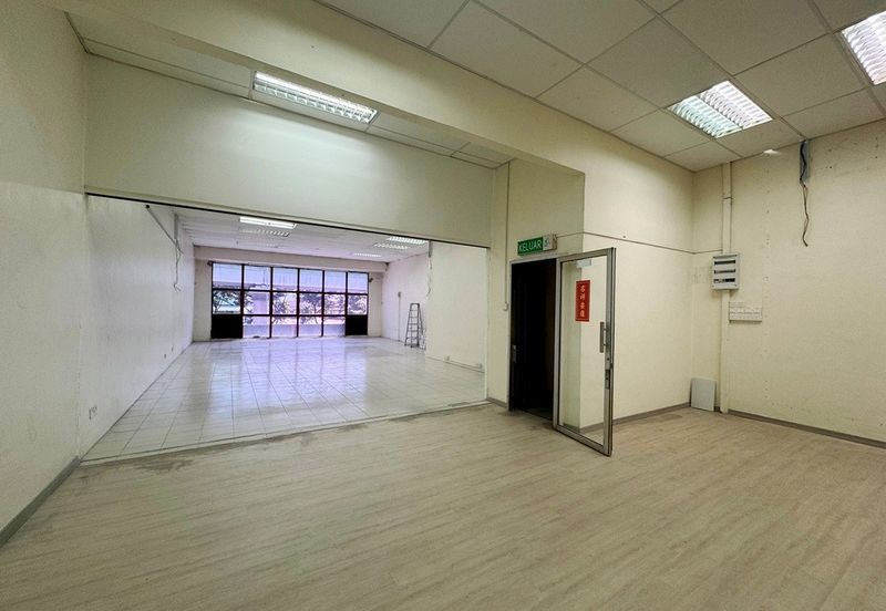 [FACING MAIN ROAD] Klang Bandar Baru Office 1st Floor