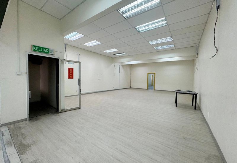 [FACING MAIN ROAD] Klang Bandar Baru Office 1st Floor