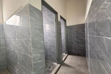 [2.5 STOREY SEMI-D] Klang Bandar Bukit Tinggi Warehouse Factory