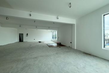 [2.5 STOREY SEMI-D] Klang Bandar Bukit Tinggi Warehouse Factory