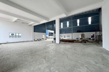 [2.5 STOREY SEMI-D] Klang Bandar Bukit Tinggi Warehouse Factory