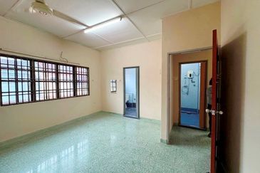 [FULLY EXTENDED] Double Storey 20X80 Taman Gembira Banting 