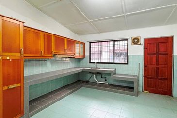 [FULLY EXTENDED] Double Storey 20X80 Taman Gembira Banting 