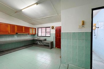 [FULLY EXTENDED] Double Storey 20X80 Taman Gembira Banting 