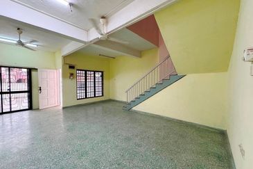 [FULLY EXTENDED] Double Storey 20X80 Taman Gembira Banting 