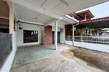 [FULLY EXTENDED] Double Storey 20X80 Taman Gembira Banting 