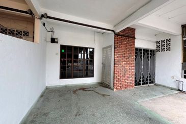 [FULLY EXTENDED] Double Storey 20X80 Taman Gembira Banting 