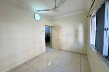[GROUND FLOOR] Klang Bandar Bukit Tinggi Pangsapuri Flat