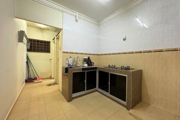 [GROUND FLOOR] Klang Bandar Bukit Tinggi Pangsapuri Flat