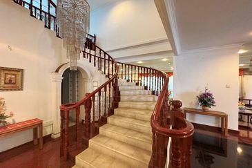 [GRAND LUXURY] Klang Teluk Pulai 2.5 Storey Bungalow Swimming Pool