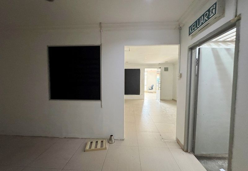 [Renovated] Klang Bandar Bukit Tinggi Office Lot 1st Floor