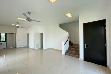 [BEST DEAL MUST VIEW] Banting Bandar Mahkota Double Storey 