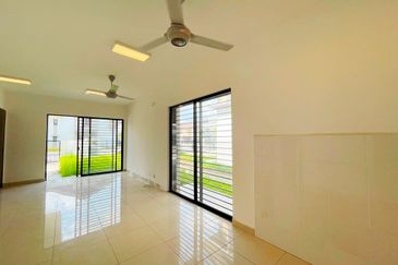 [BEST DEAL MUST VIEW] Banting Bandar Mahkota Double Storey 