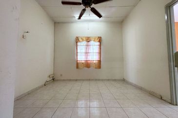 [END LOT] Double Storey Terrace Bandar Puteri Klang