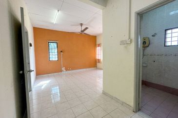 [END LOT] Double Storey Terrace Bandar Puteri Klang