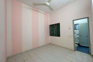 [END LOT] Double Storey Terrace Bandar Puteri Klang