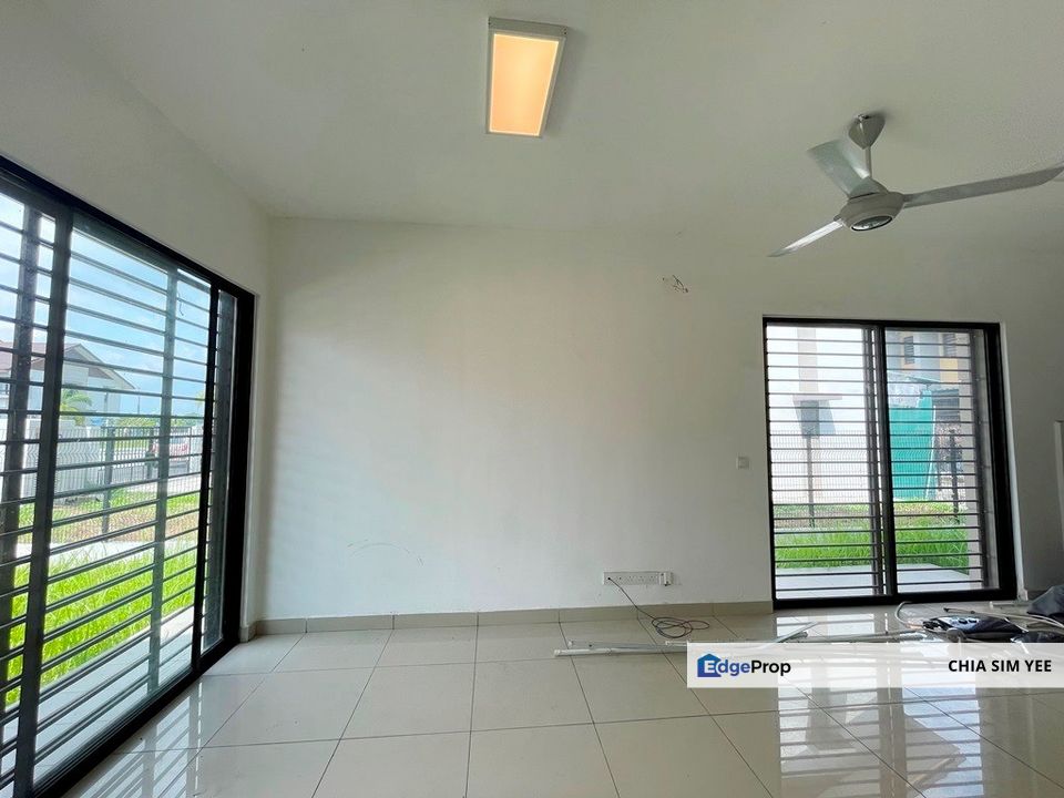 [END LOT 10FT LAND] Double Storey Bandar Mahkota Banting, Selangor, Kuala Langat